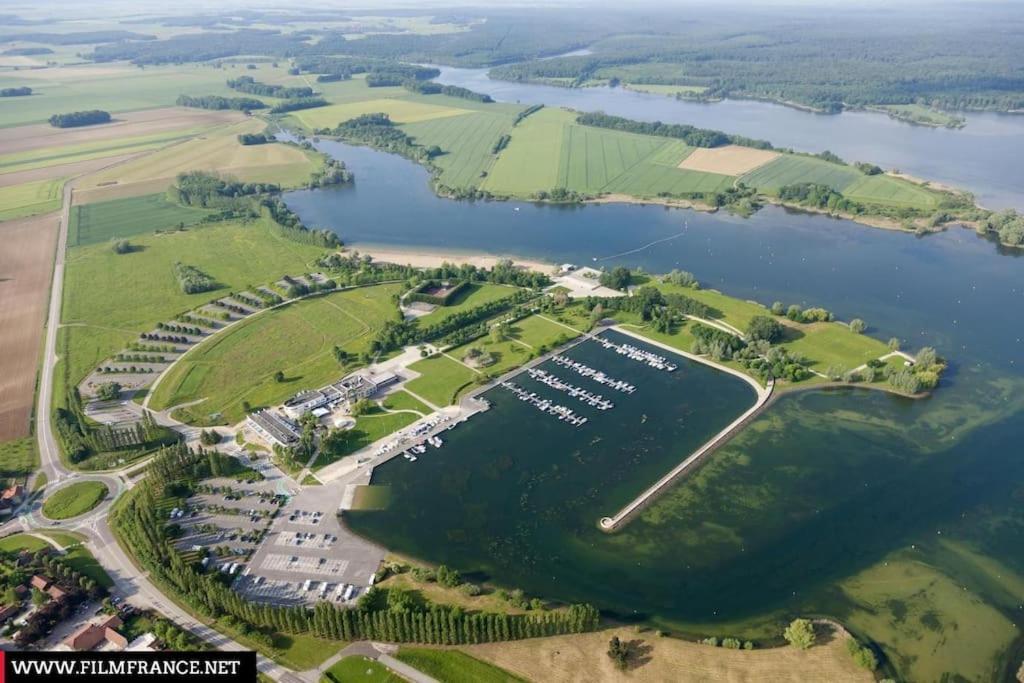 Super Logement En Plein Coeur De La Ville , Chez Tify Brienne-le-Chateau Zewnętrze zdjęcie
